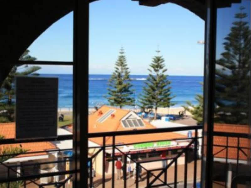 Mad Monkey Hostel Coogee Beach Randwick Exterior foto